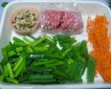 豚ひき肉とねぎの春巻き作り方1写真