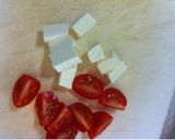 お弁当にプチトマトとクリチーのサラダ作り方1写真