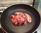 肉の旨味を逃がさない！ひと工夫　シチュー作り方8写真