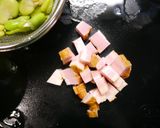 簡単!そら豆とベーコンのピリ辛炒め作り方1写真