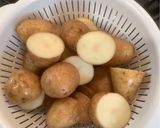 小じゃがいもの煮物〜田舎風〜作り方1写真