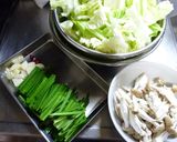 もつ鍋風★鶏鍋★(もつが苦手な方に♪）作り方1写真