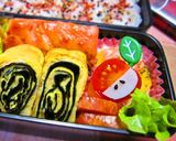 お弁当に♪プチトマトでリンゴ作り方3写真