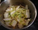 白菜のうまみを味わう シンプルスープ♪作り方2写真