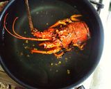 焼き伊勢海老の味噌汁♡作り方1写真