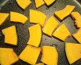 かぼちゃと舞茸のクリームパスタ作り方1写真