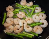 冷凍エビとアスパラの酒蒸し風炒め作り方6写真