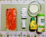 簡単昼食！サーモン胡瓜トマトサンドイッチ作り方1写真