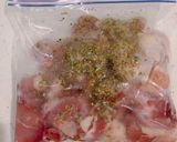 レンジで時短！鶏肉のハーブトマト煮込み作り方1写真