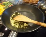 『蟹のトマトクリームパスタ』作り方1写真
