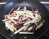 余った皮でもう一品★サツマイモのきんぴら作り方5写真