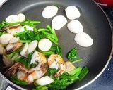 ホタテと海老とボカドのクリーム焼きそば作り方7写真