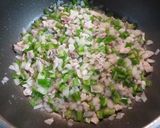 豚バラで美味☆カレー炒飯（ドライカレー）作り方4写真