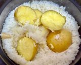 米と酒の蒸気で蒸す極上じゃがいもご飯作り方3写真