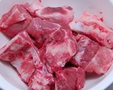 豚骨で骨汁・トンコツ出汁・ツナ風豚肉作り方2写真