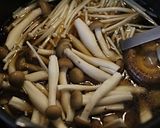 年越しそばに♪たっぷりきのこと鶏肉のそば作り方3写真