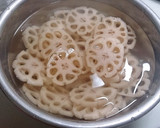 ✽わが家のおせち・酢れんこん✽作り方1写真