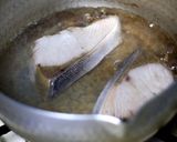 ぶりを煮る 〜照焼きではない〜作り方1写真