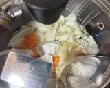 水餃子を使ったコンソメスープ作り方3写真