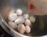 【里イモのゴマ味噌かけ】作り方1写真