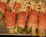 肉巻きinおくら・えのき・にんじん作り方2写真