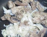 居酒屋&鉄板焼き屋の牛すじ塩キャベツ作り方4写真