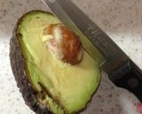 半分に切るだけ♪うちのアボカド♪作り方1写真