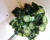 胡瓜と若芽の塩昆布和え☆作り方4写真