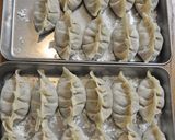 レバーとほうれん草が入った、『鉄骨餃子』作り方2写真