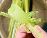 食育☆フキとベーコン炒め☆山菜作り方5写真