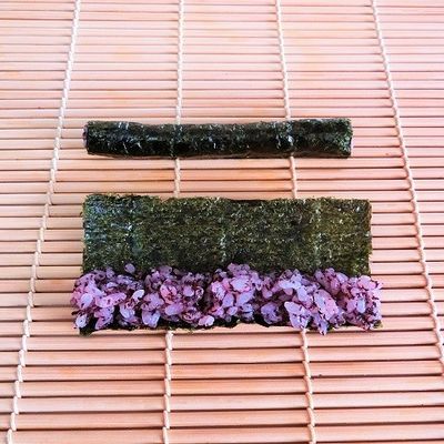 節分飾り巻き寿司・恵方巻き・鬼 by BiBiすみれ 【クックパッド