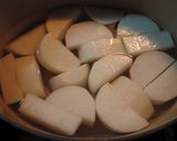 ♪スープも飲み干す大根と豚肉の煮物♪作り方1写真