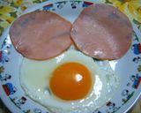 目玉焼きで～ミッキー(#^.^#)作り方3写真