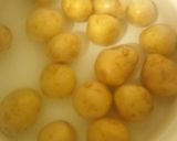 新じゃが芋のバター醤油からめ煮！作り方2写真