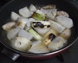 塩麹de焼き葱サトイモ鶏旨煮作り方3写真
