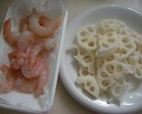 海老、アボカド、蓮根のアンチョビソテー作り方1写真
