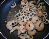 海老、アボカド、蓮根のアンチョビソテー作り方5写真