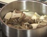 きのこと鶏肉のオレンジ白ワイン煮作り方4写真