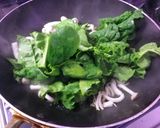 簡単ちぢみほうれん草としめじのバター醤油作り方4写真