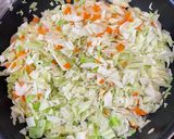 #キャベツとニンニク醤油の彩り炒飯作り方5写真