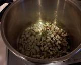 一気に二品！圧力鍋で蒸し鶏と野菜のスープ作り方3写真