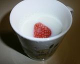 苺牛乳♡作り方1写真