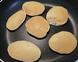 離乳食・つかみ食べ☆いちごのパンケーキ作り方3写真