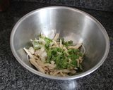 ☆蒸し鶏と三つ葉の梅みぞれポン酢和え☆作り方6写真