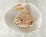 鮭とわかめとくるみのおにぎり作り方6写真