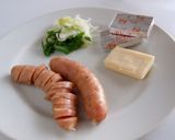 簡単♪チーズとウインナーのサクサク餃子作り方2写真