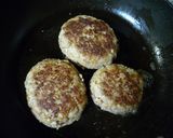 煮込みハンバーグソース作り方1写真