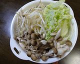 簡単！ヘルシーふわふわ肉団子鍋！作り方1写真