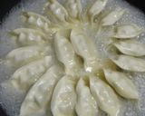 粉チーズで！パリパリ羽根付き餃子の焼き方作り方3写真