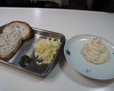 塩麹ととろけるチーズのパン作り方1写真